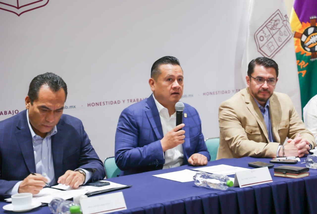 *Michoacán y Guerrero establecerán operativos conjuntos durante periodo vacacional*