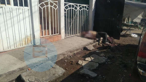 A balazos matan a “El Tío” frente a su casa en Jacona