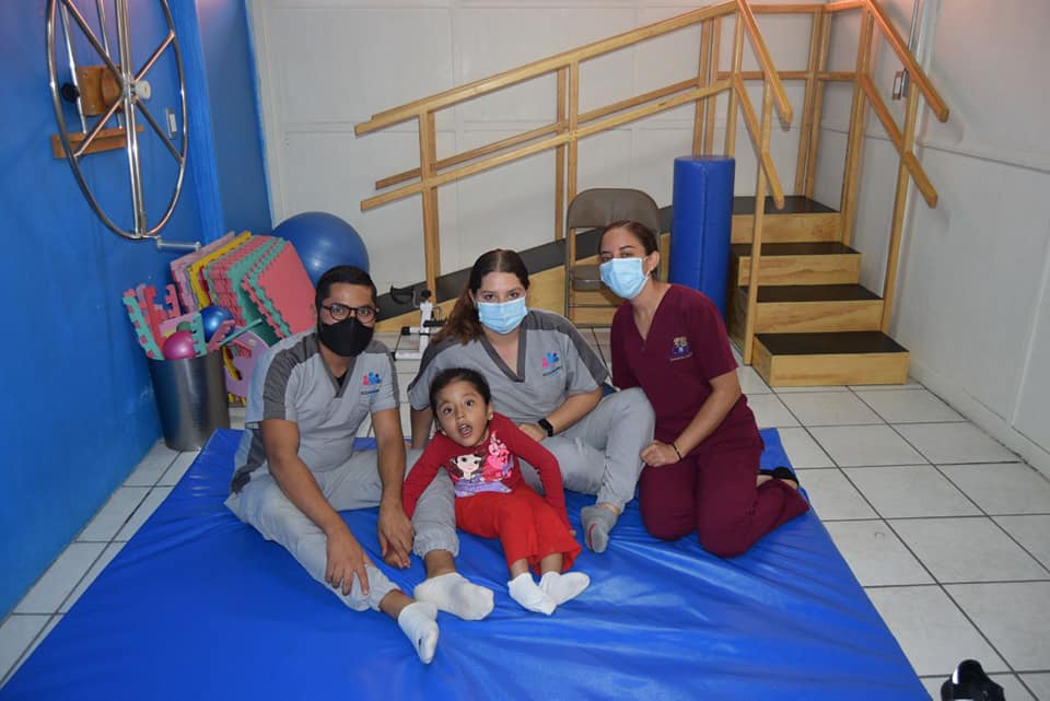 Unidad Básica de Rehabilitación (UBR) de Ecuandureo ha realizado 2 mil terapias de rehabilitación durante este primer año de Gobierno.