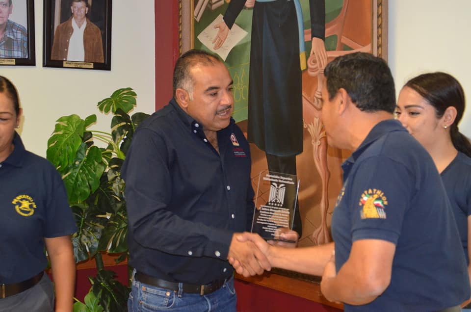 Pentatlón Deportivo de Jacona reconoce apoyo del Alcalde