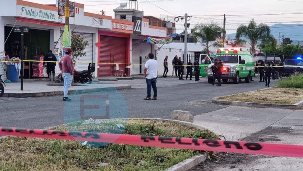Tendero es asesinado dentro de su negocio en Zamora; además hay un herido