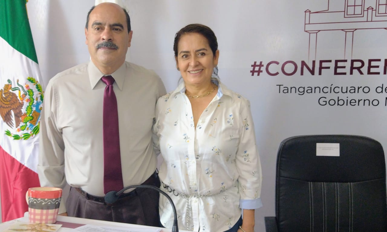 “El eje de mi gobierno está basado en la educación”: David Melgoza, alcalde de Tangancícuaro