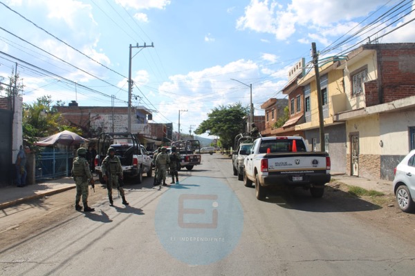 Agresión con armas largas deja un muerto y un herido en la avenida Juárez