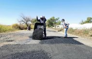 Otorgan mantenimiento al camino de acceso y calles del Sauz de Magaña