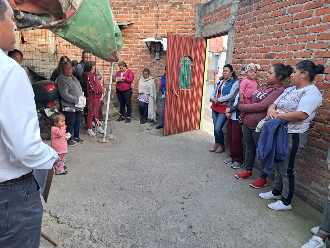 Continúa Mónica Valdez la entrega de apoyos a sectores desprotegidos en Zacapu