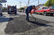 Dan mantenimiento a calle Las Flores en Palo Alto y Las Delicias