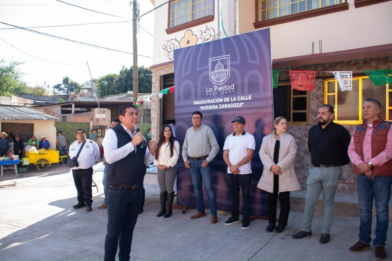 Inaugura alcalde Samuel Hidalgo calle en comunidad de Zaragoza