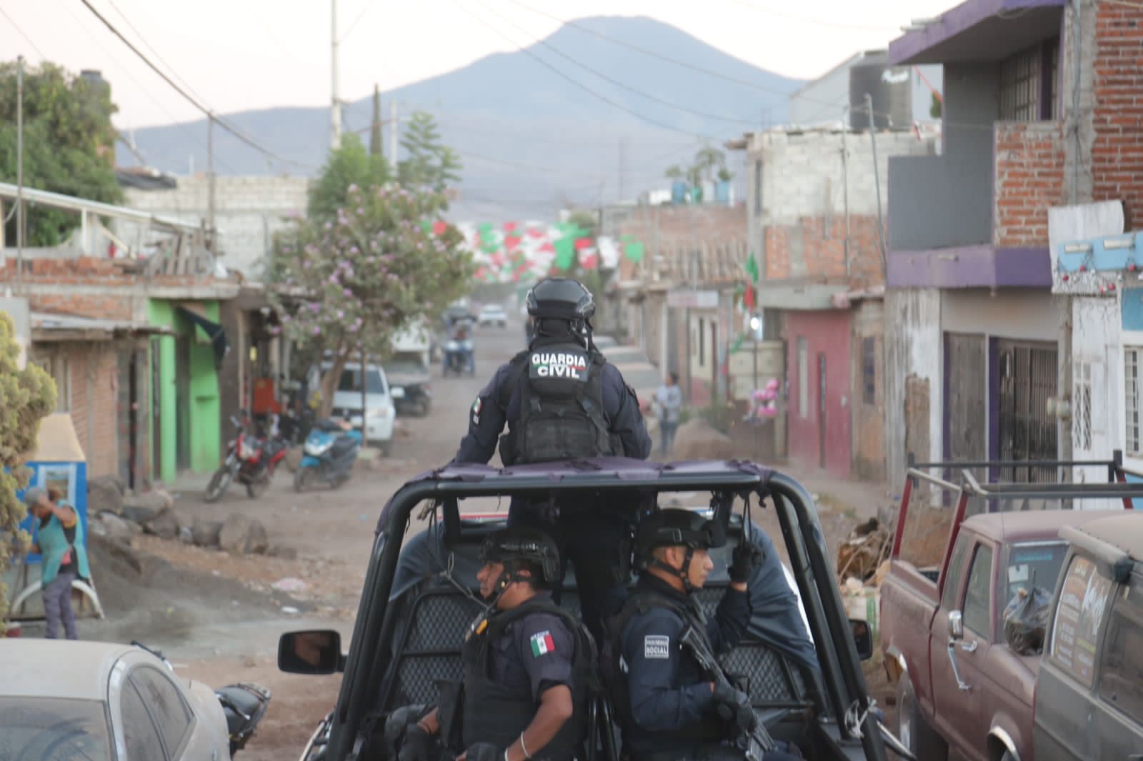 Guardia Civil y Sedena incrementan operatividad en Chilchota y Zamora