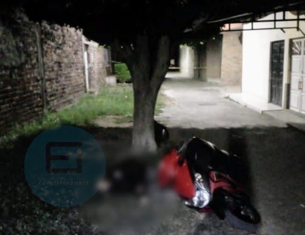 Motociclista es ejecutado a tiros en Tangancícuaro