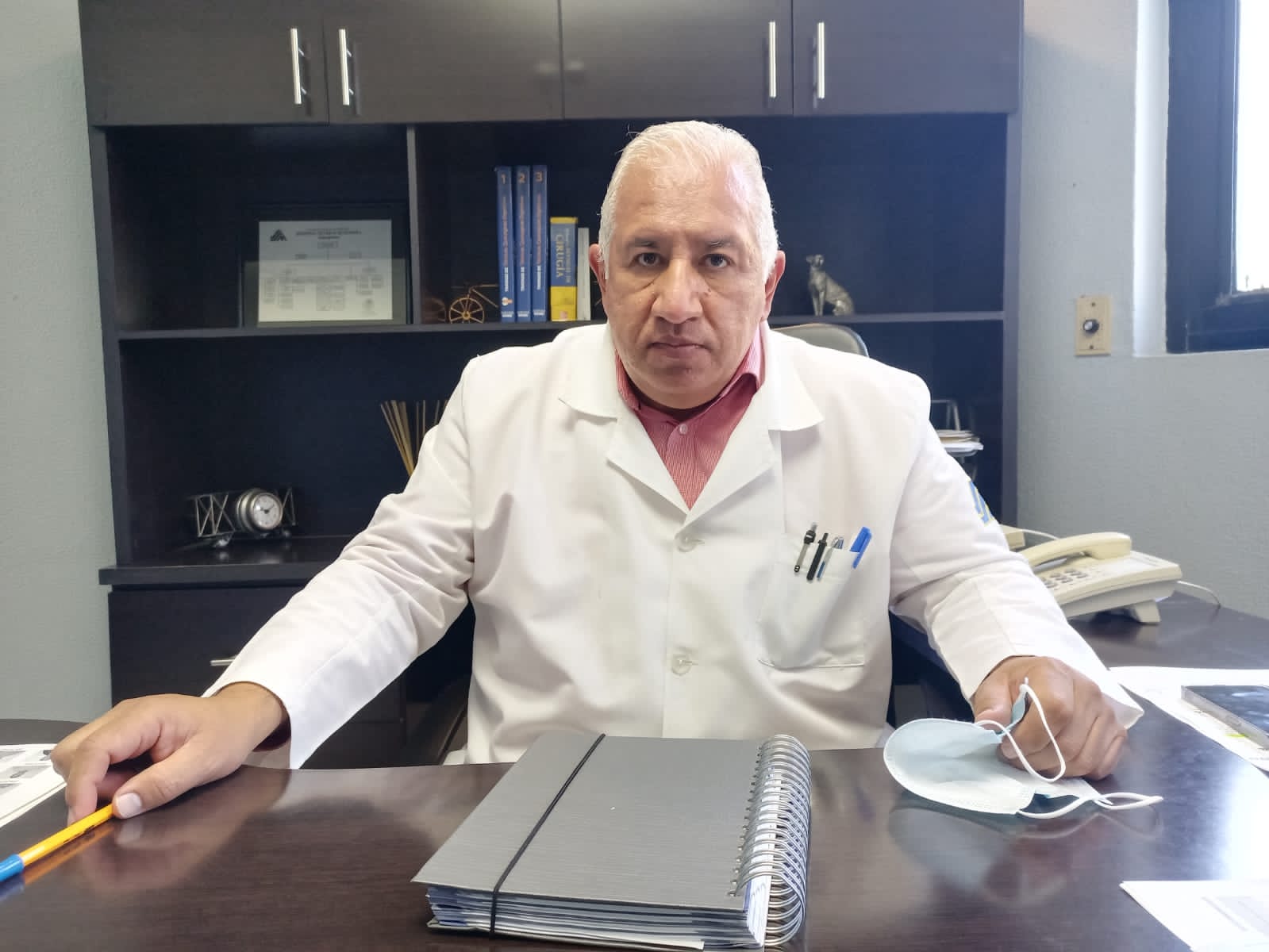 Formalizan contratación de médicos cubanos para el IMSS Bienestar Zamora