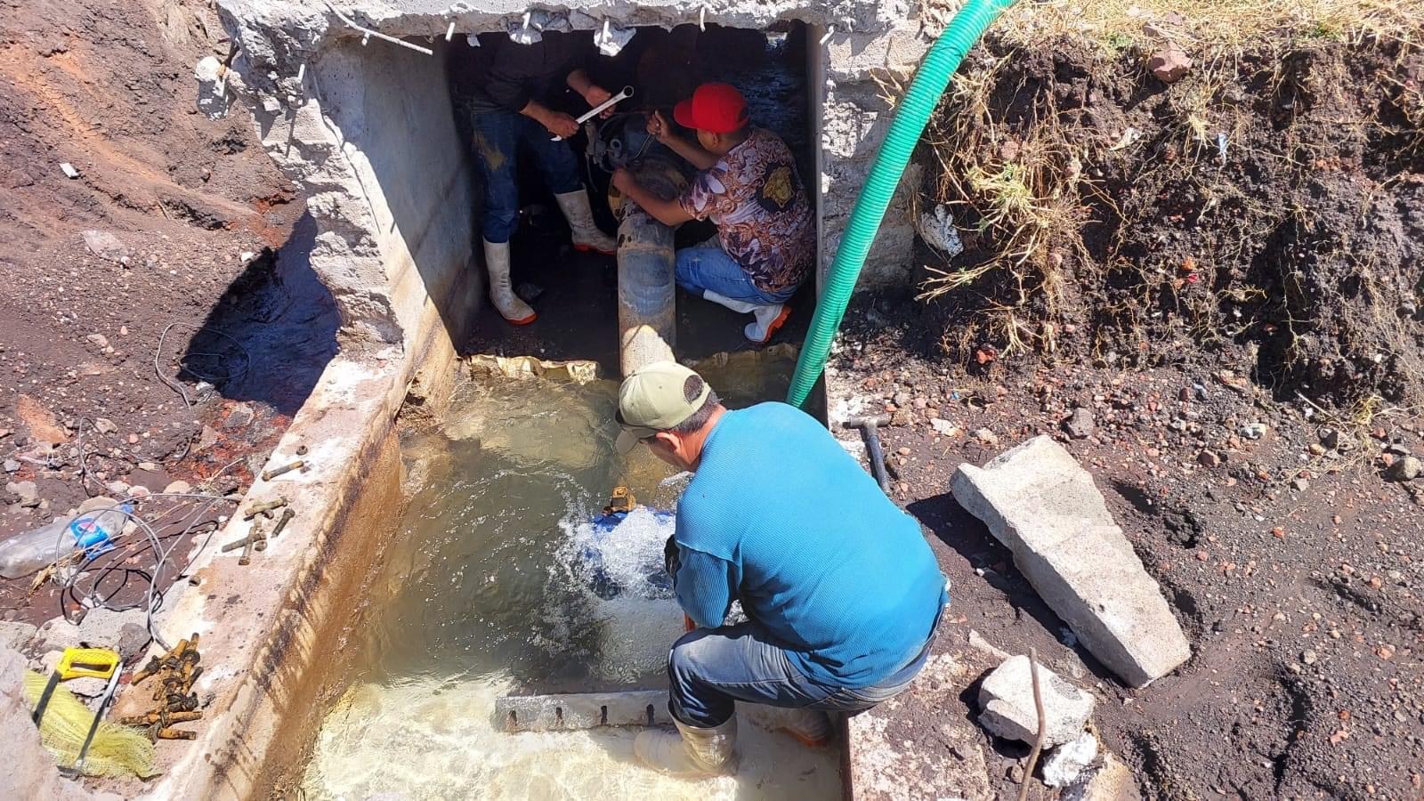SAPAZ concluye reparación de fuga de agua potable en tubería de Acueducto Norte
