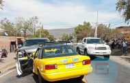 Taxista jalisciense muere en choque de frente contra una camioneta, en la Zamora - La Barca