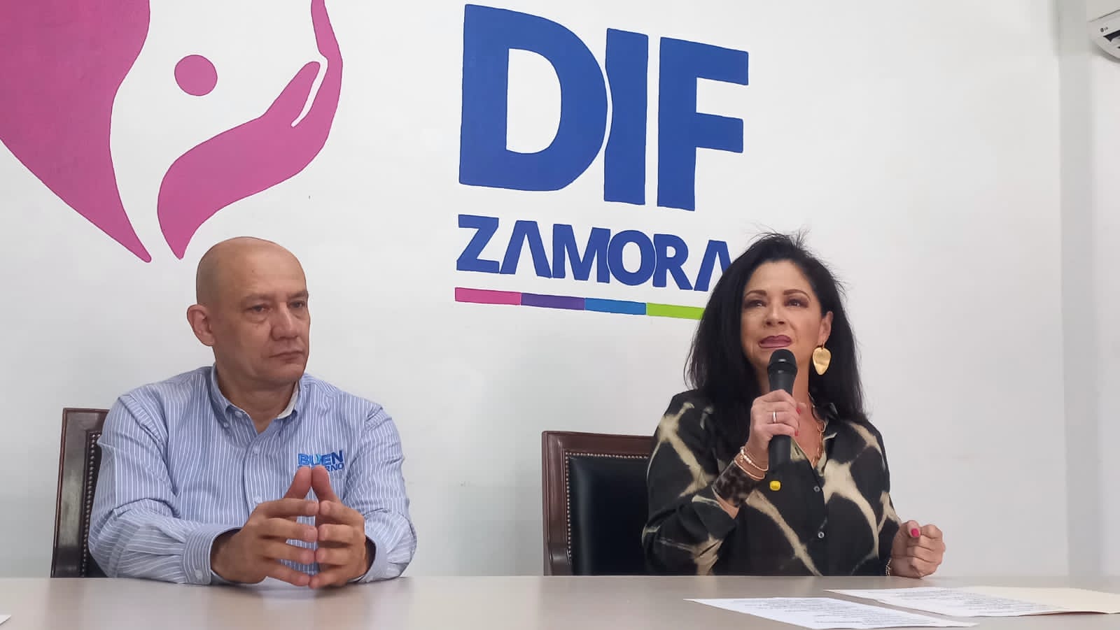 Unidad médica móvil del DIF Zamora intensifica jornada de servicios gratuito a la población