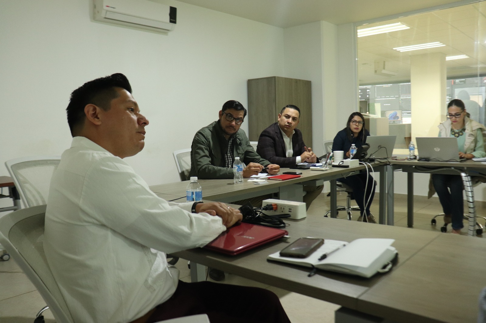 Firma IMSS Michoacán traspaso de médicos residentes adscritos a Secretaría de Salud del estado