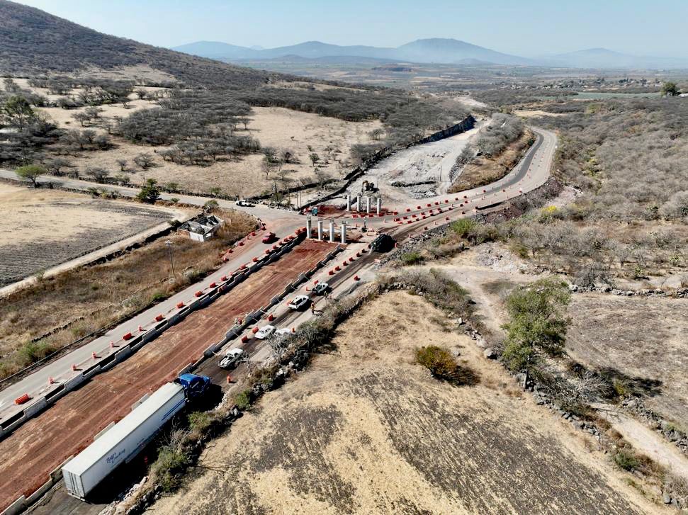 Modernización del ramal Ecuandureo-La Piedad facilitará tránsito diario a 7 mil vehículos: SCOP