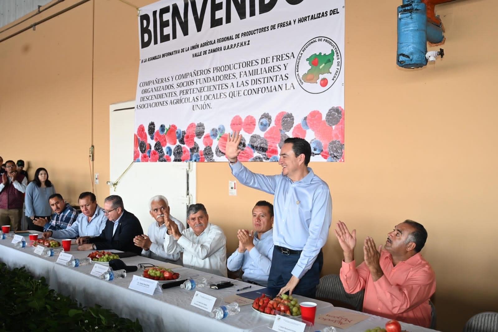 Carlos Soto se reunió con productores agrícolas