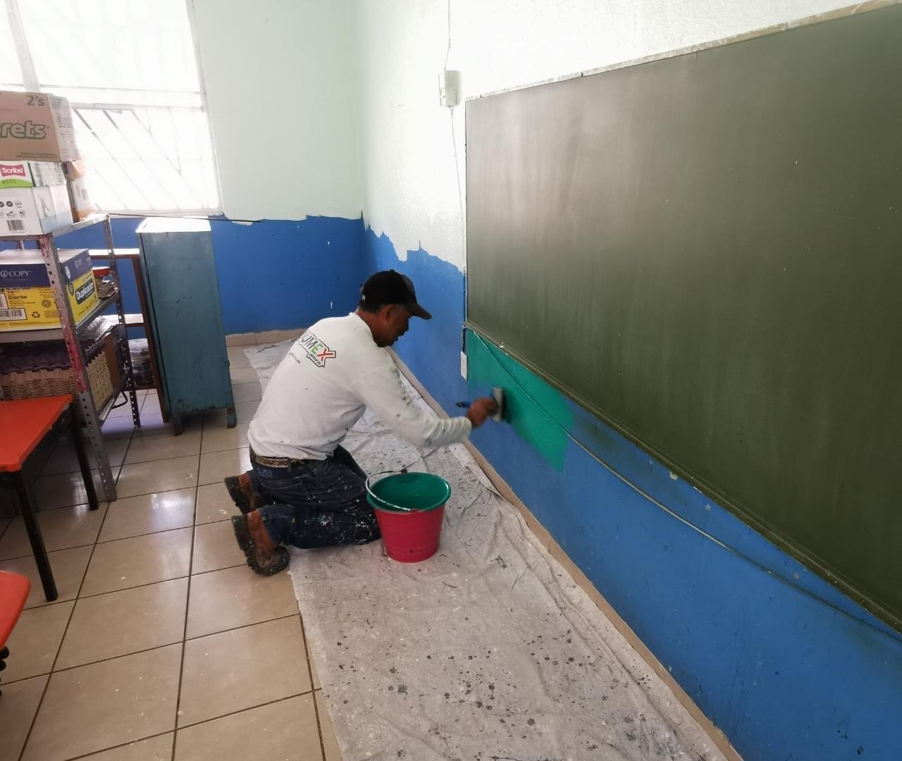Brindan mantenimiento a jardín de niños “Alfonso García Robles”