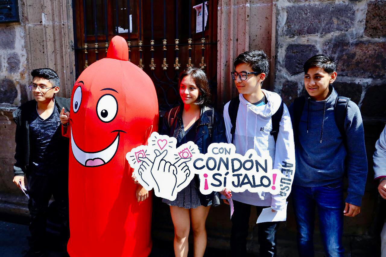 Más de 100 mil condones se distribuyen en Michoacán
