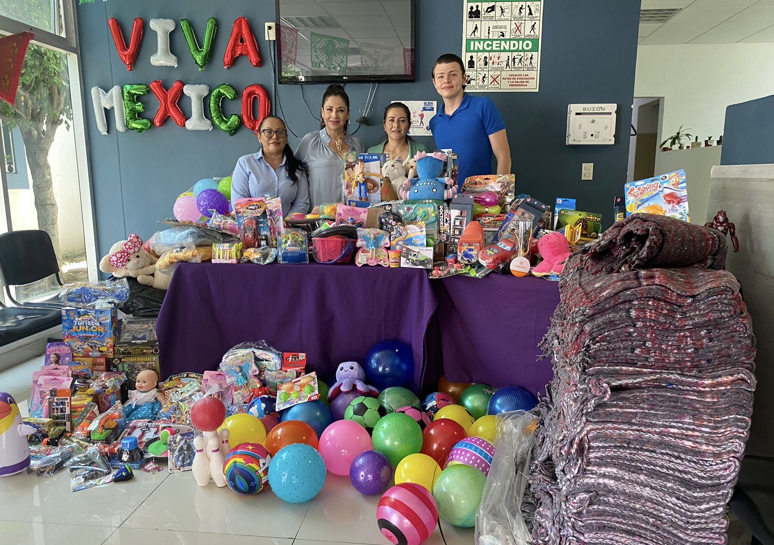 Ponen en marcha colecta de juguetes para Reyes Magos y acopio de cobijas en DIF Zamora