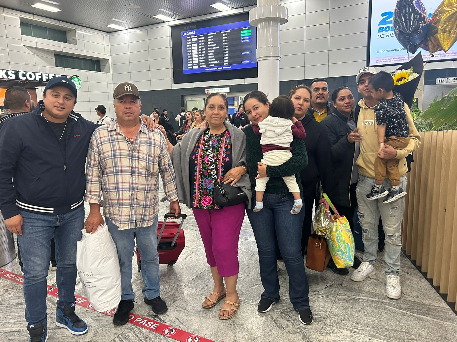 Arriban tres michoacanos más procedentes de Israel: Segob