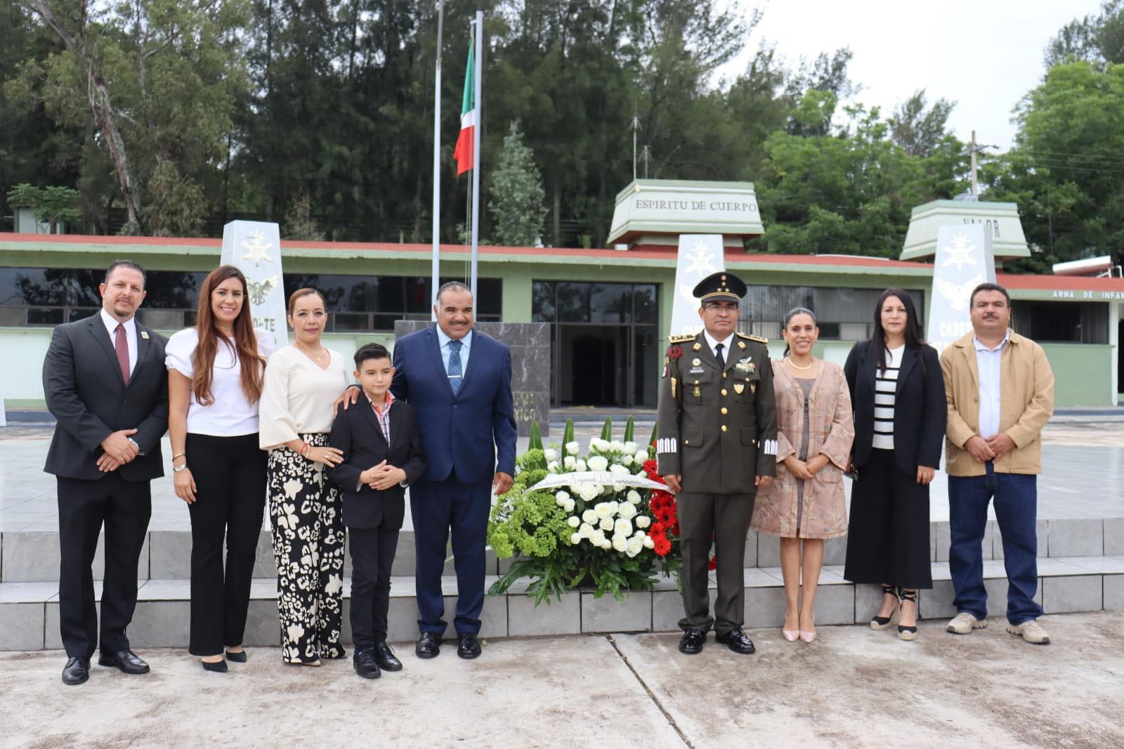 Acude Isidoro Mosqueda a ceremonia de inauguración de Hemiciclo Conmemorativo por los 200 años del Heroico Colegio Militar