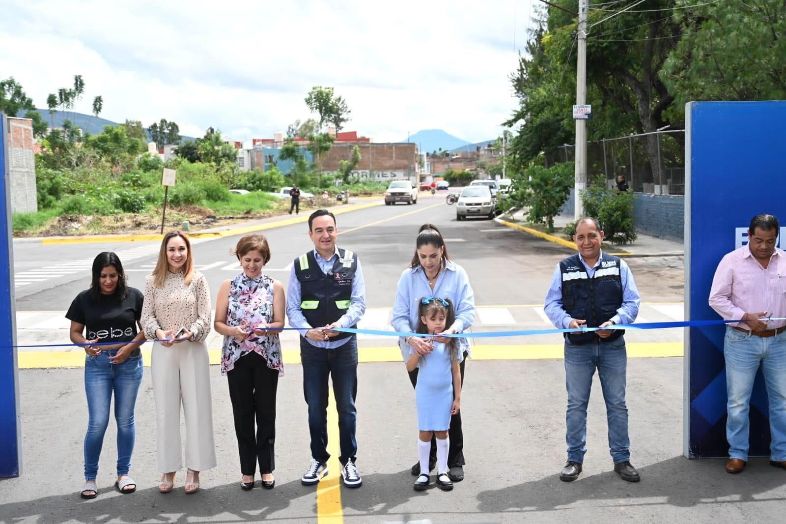 Carlos Soto inauguró calle Las Delicias; destinaron más de 2.3 mdp a la obra