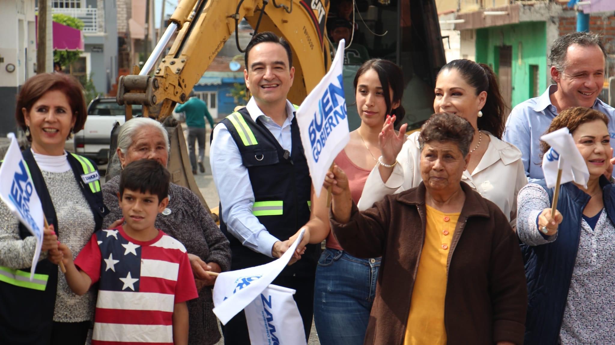 Carlos Soto pone en marcha construcción de calle Sauce en La Rinconada