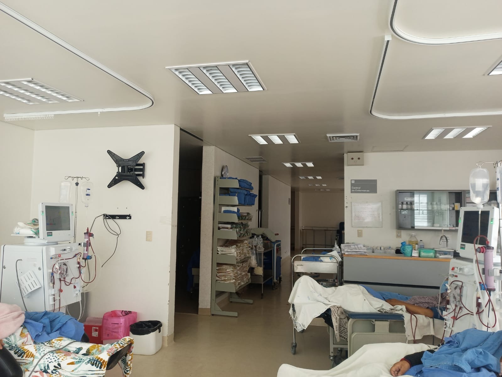 Más de 400 terapias de hemodiálisis al mes garantiza el ISSSTE Zamora a enfermos renales