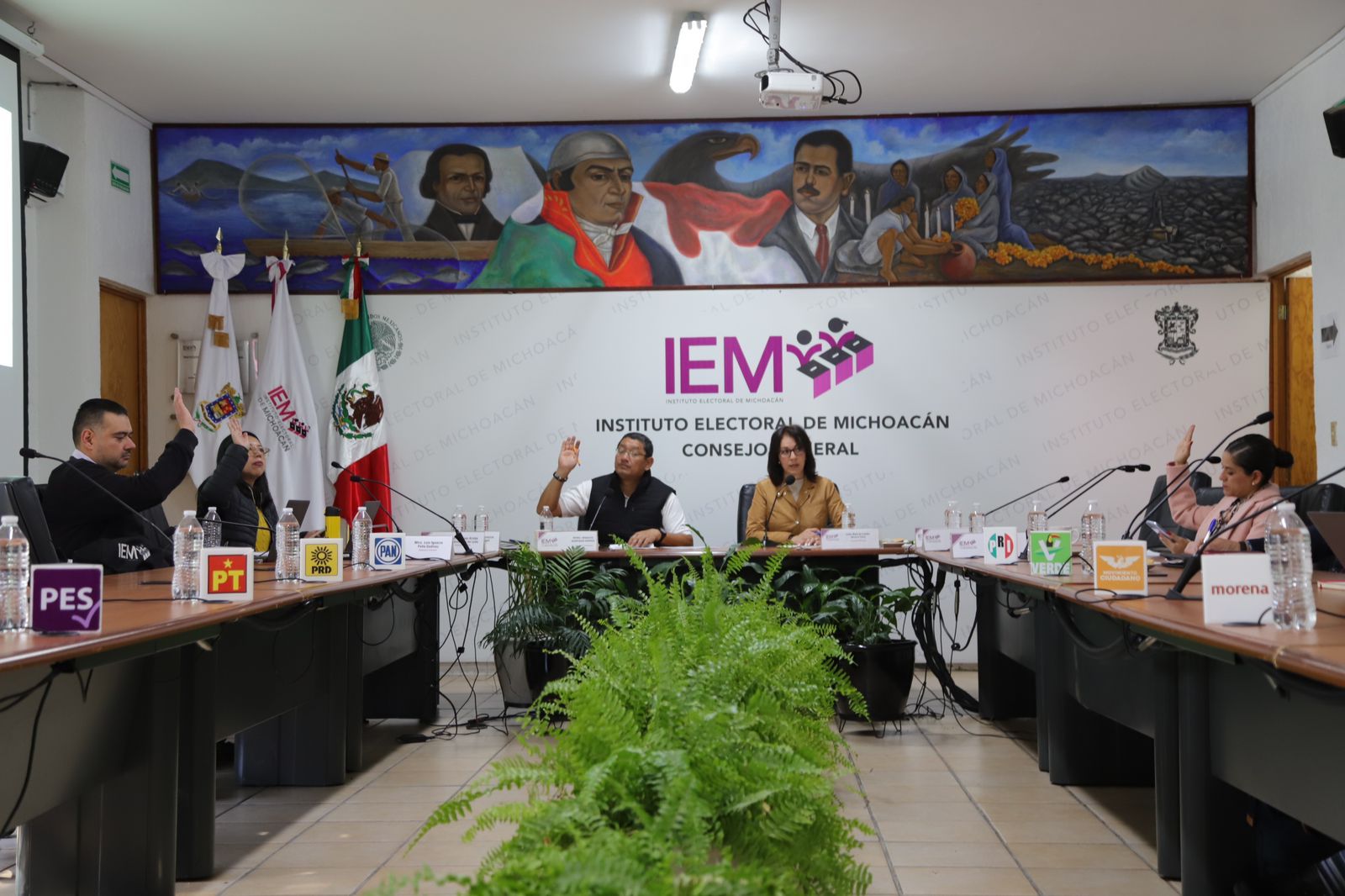 Aprueba IEM 14 solicitudes de aspirantes a Candidaturas Independientes
