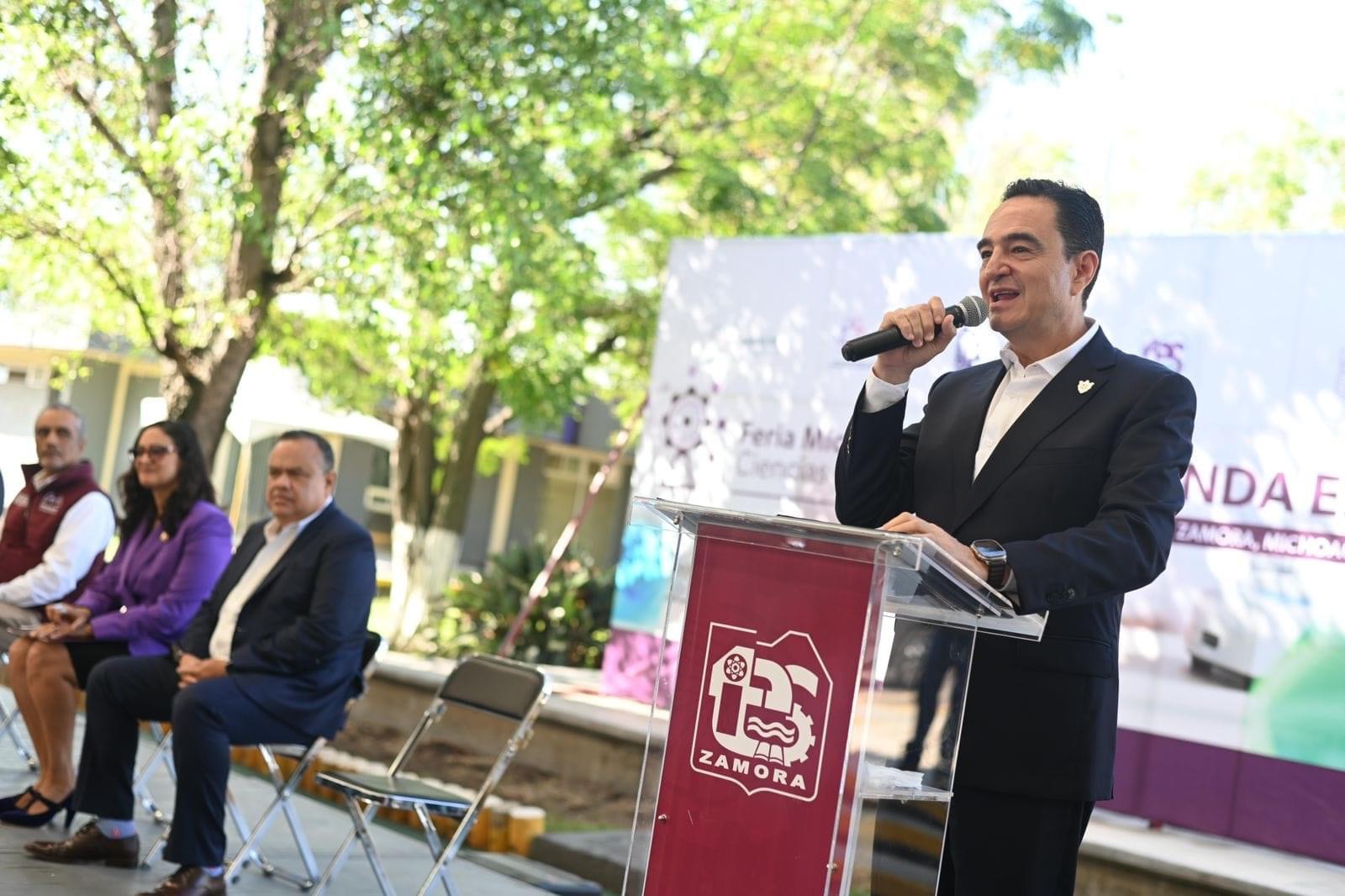 Carlos Soto Delgado participó en la inauguración de la Feria Michoacana de Ciencias e Ingenierías 2023