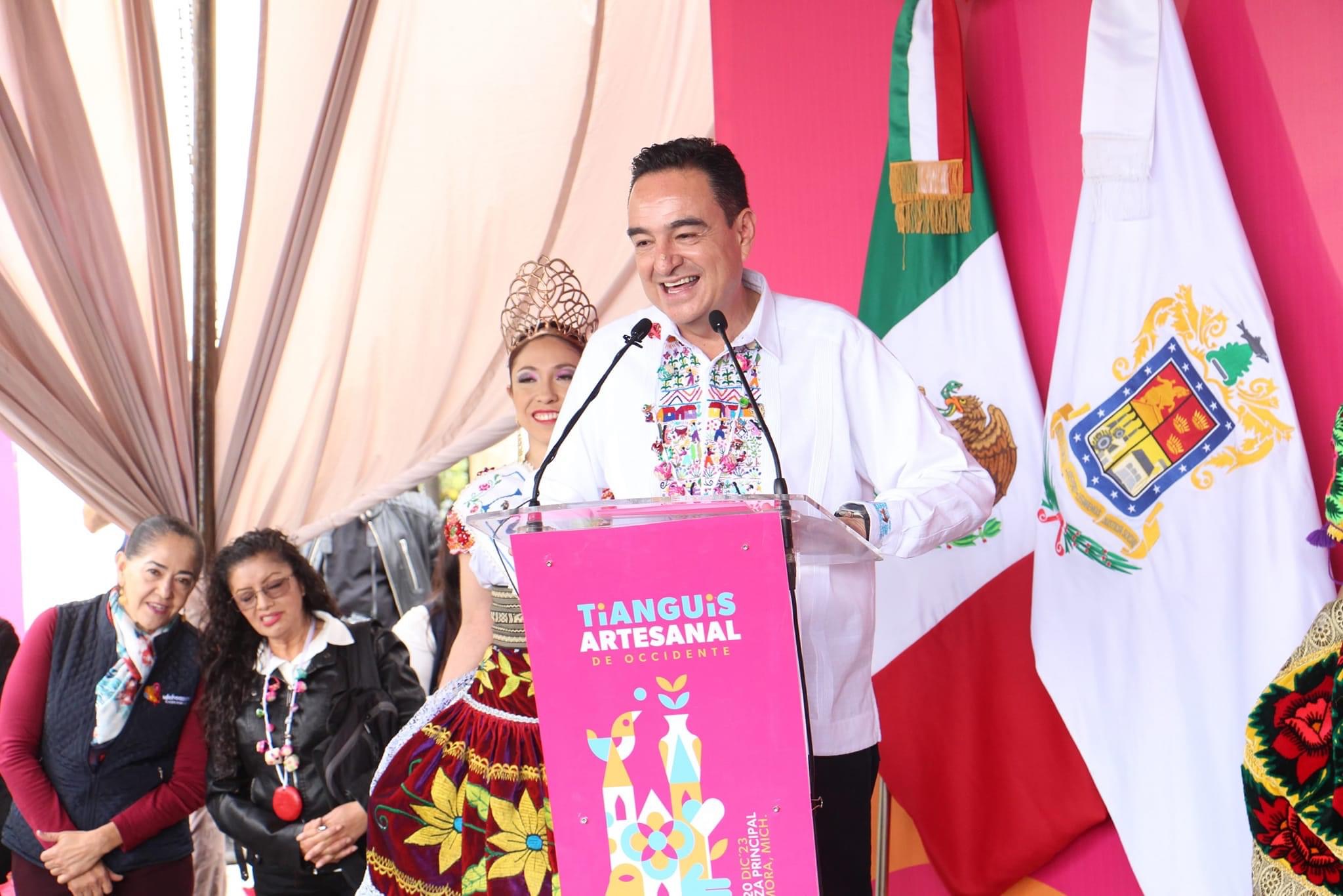 Inauguran tianguis artesanal de occidente en Calzada Zamora Jacona
