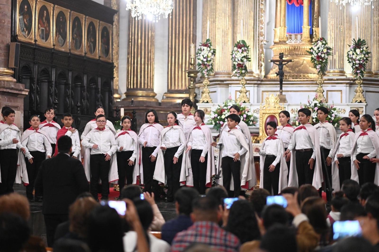 El Coro de los Niños cantores de Morelia se unió a la celebración del 450 Aniversario de Fundación de Zamora