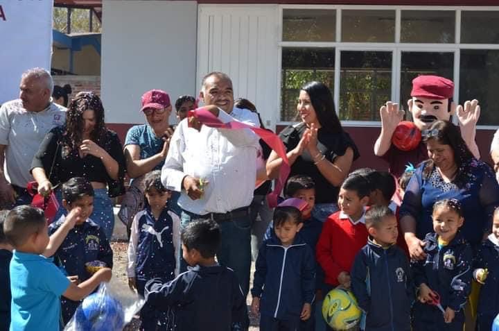 Isidoro Mosqueda inauguró el comedor del Jardín de Niños 
