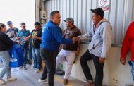 Integrantes de empresas y población arropan en Yurécuaro al Dr. Infante en gira distrital 