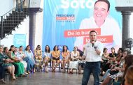 Candidato del PAN Carlos Soto destaca compromisos con Mujeres Líderes