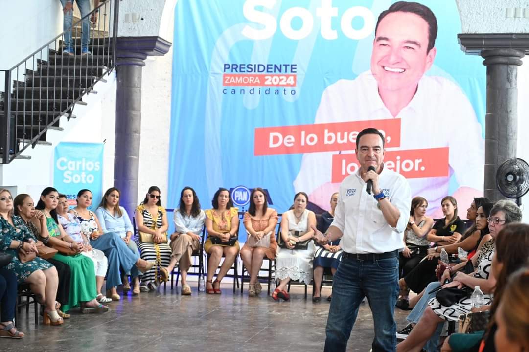 Candidato del PAN Carlos Soto destaca compromisos con Mujeres Líderes