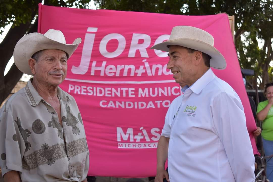 Jorge Hernández escucha y se compromete con comunidades de Zamora
