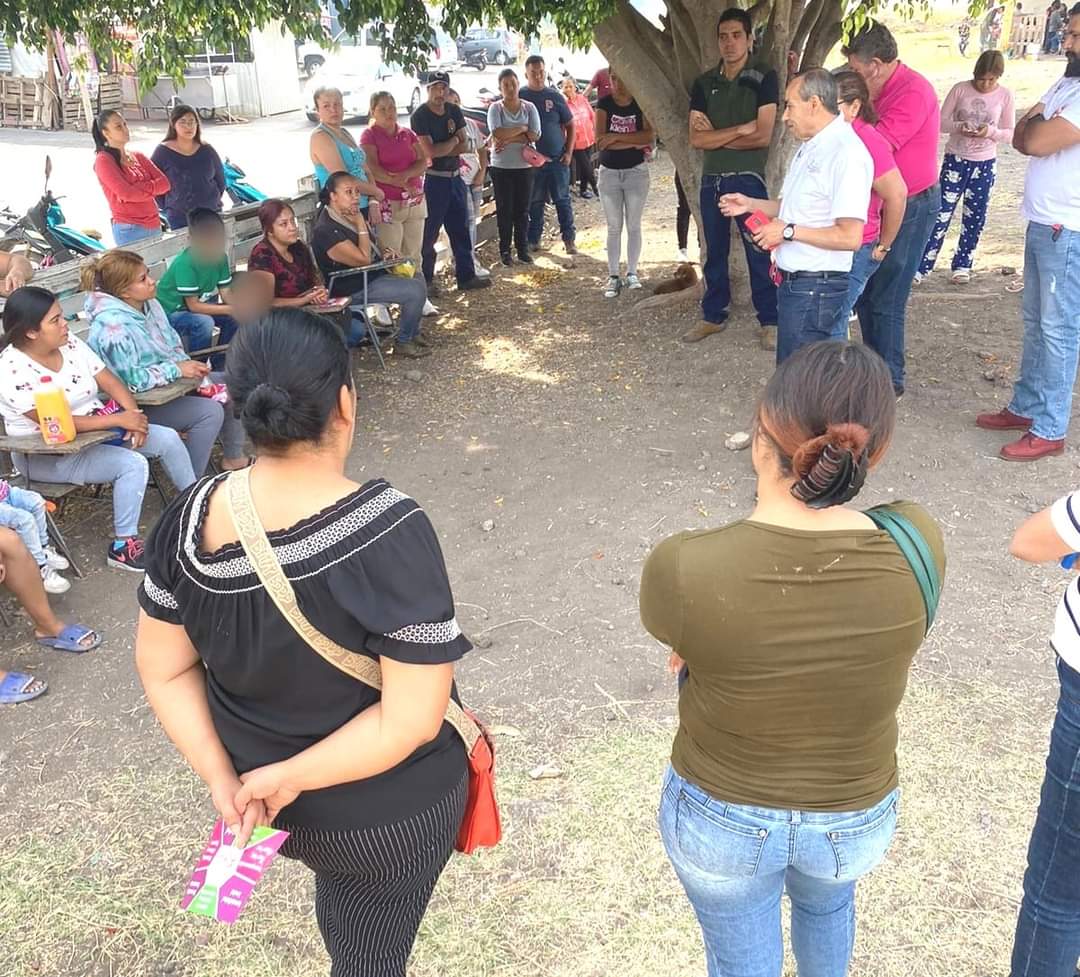 Jorge Hernández abordó preocupaciones locales con vecinos de Acanto