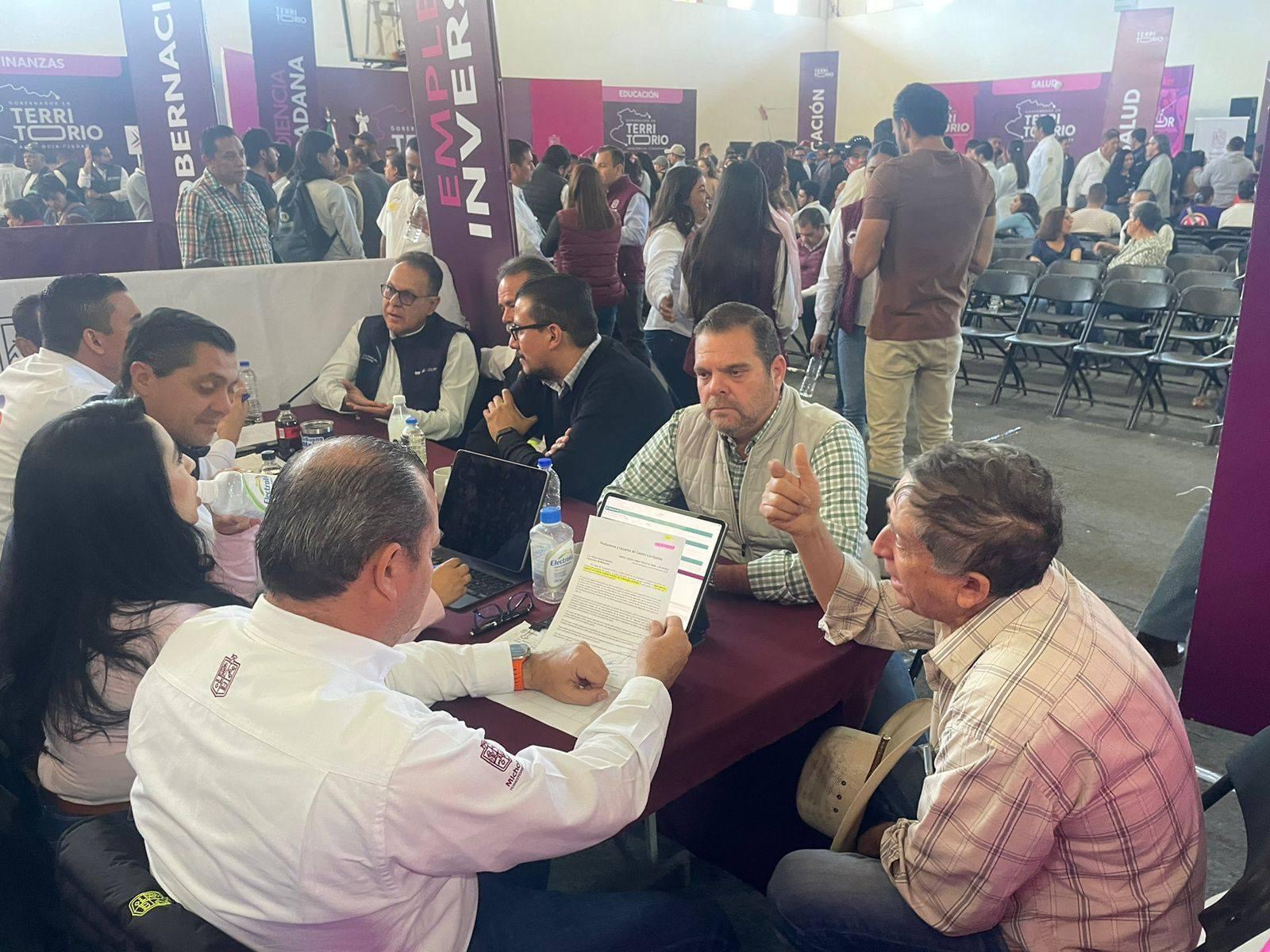Joel Verduzco acercó a productores y ciudadanos a la audiencia del Gobernador