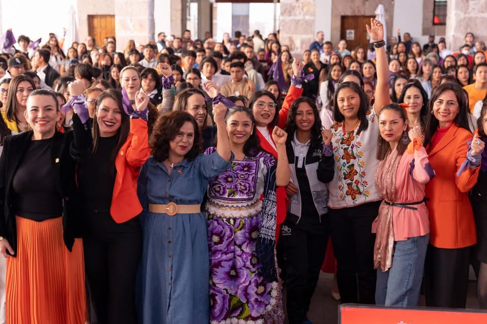 Michoacanas levantan la voz contra la violencia de género