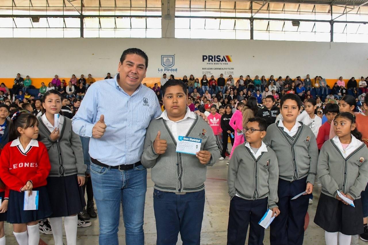 HAY FECHA PARA ENTREGAR APOYO ECONÓMICO A BECARIOS DEL MUNICIPIO DE LA PIEDAD