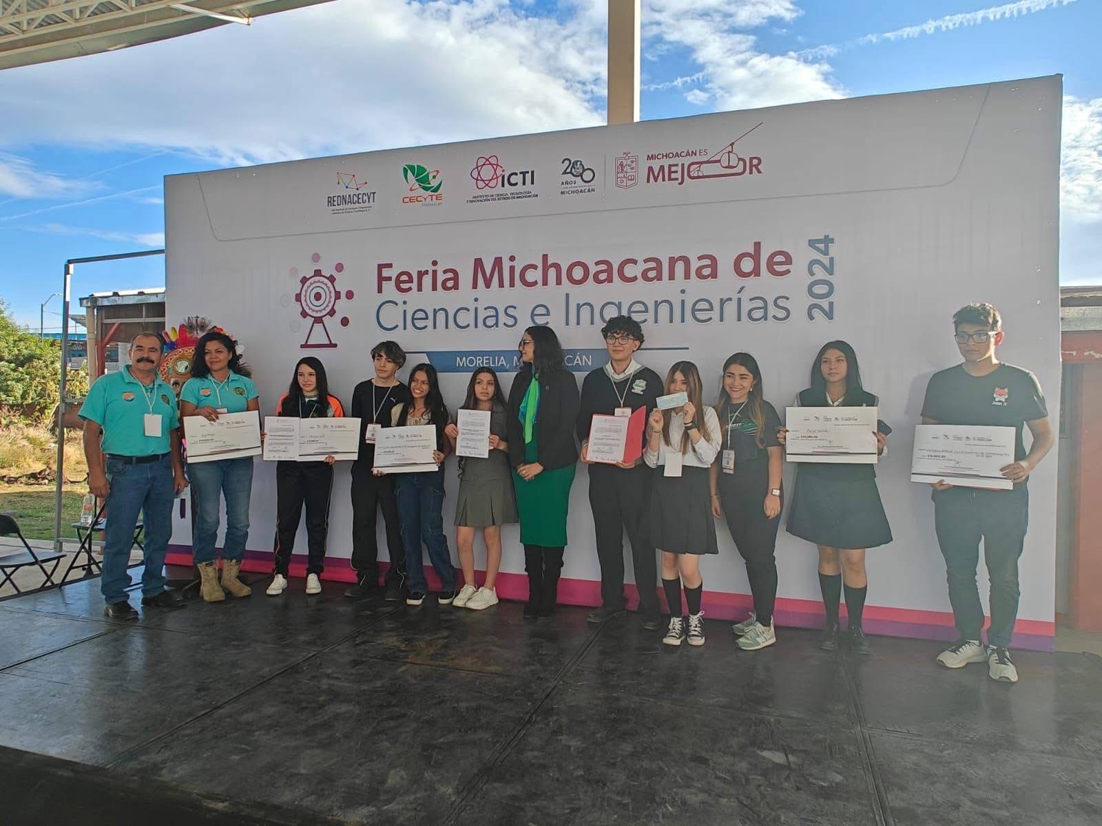 Con proyectos de salud y física alumnas del Cecytem ganan Feria de Ciencias