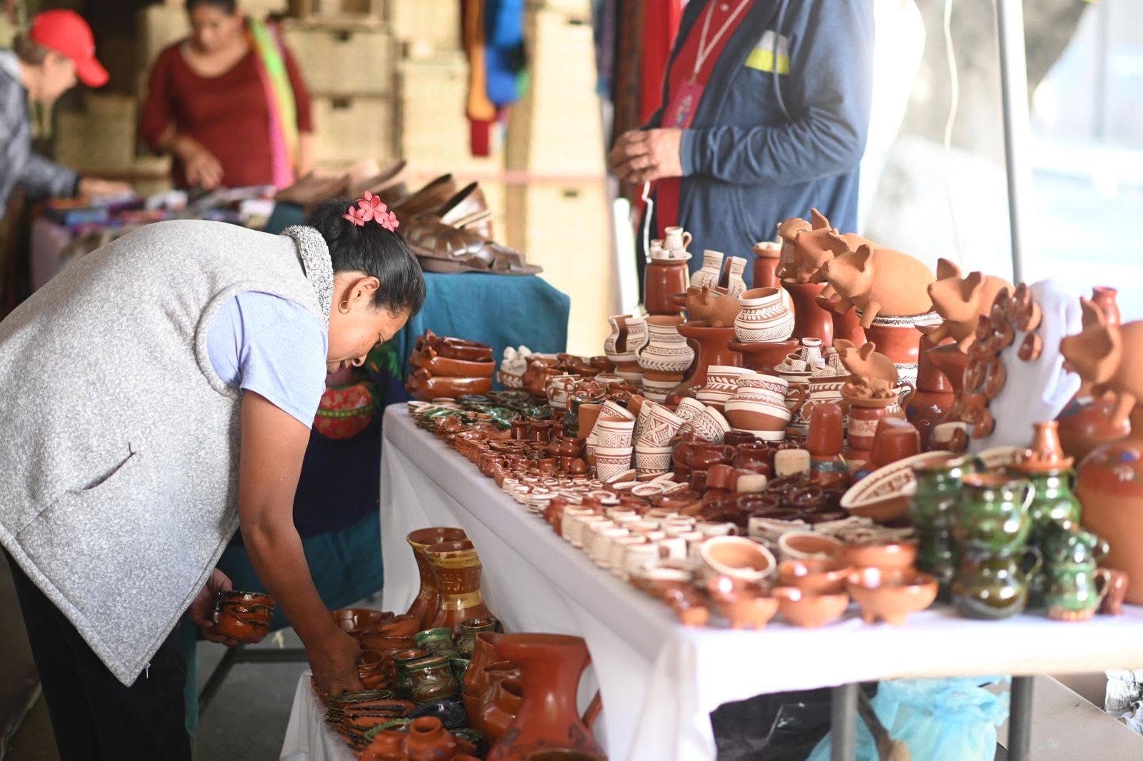 Tianguis Artesanal de Occidente estará hasta el domingo 22 de diciembre en Zamora