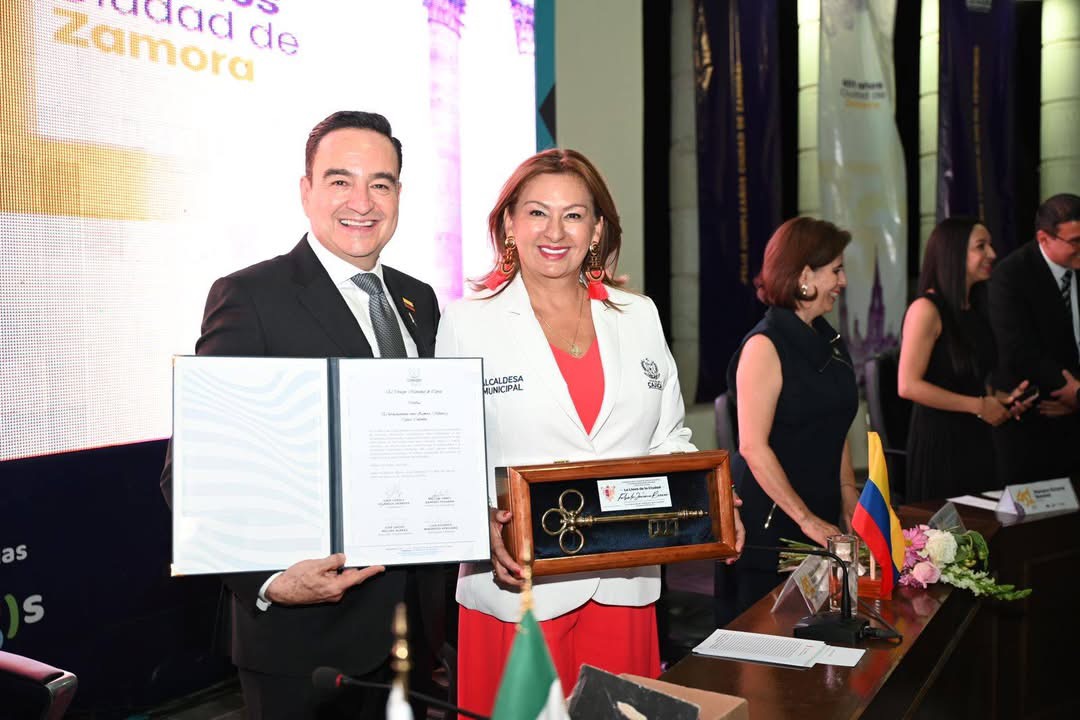 Cabildo zamorano reconoció a mujeres destacadas de ayer, hoy y siempre