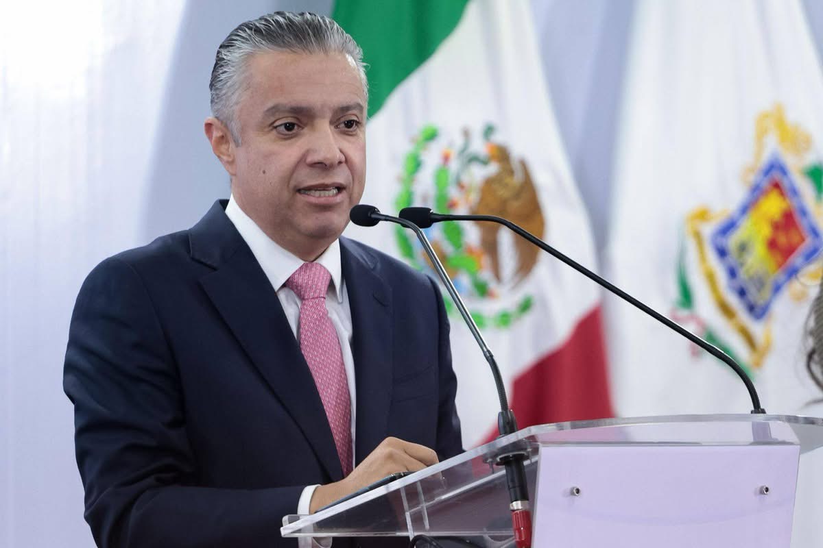 Instituciones financieras vuelven a confiar en el Gobierno de Michoacán: Luis Navarro García