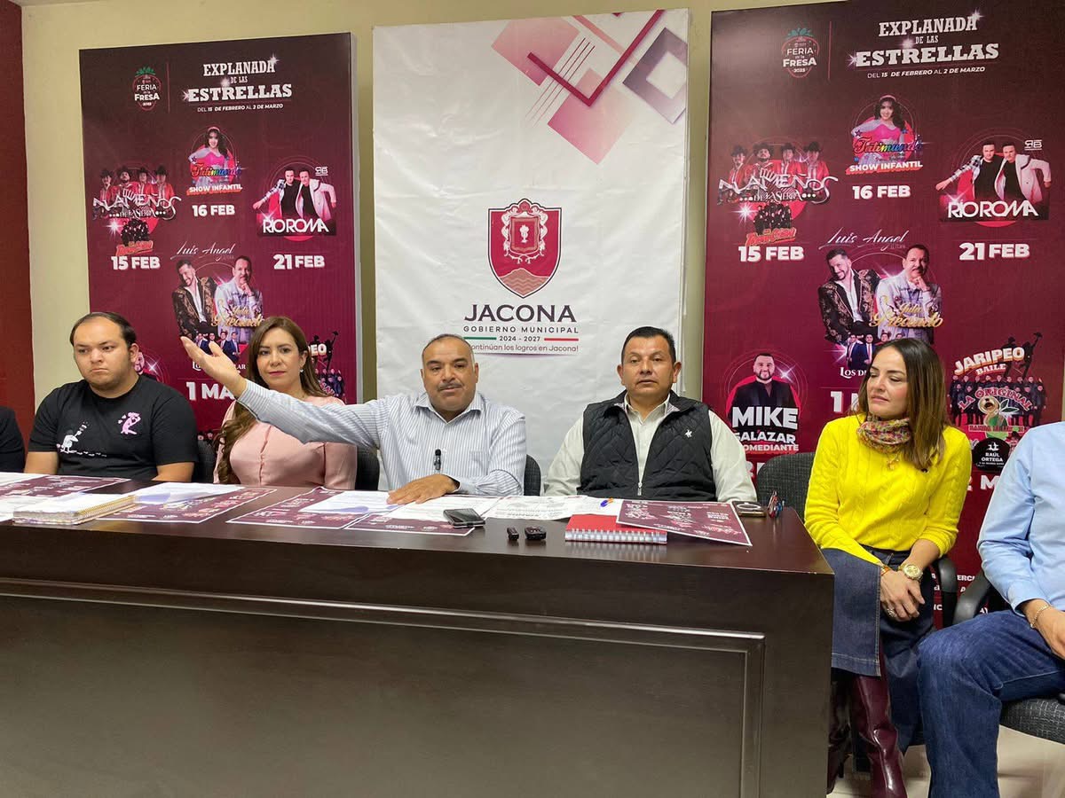 Autoridades municipales garantizan seguridad, transporte y ambiente familiar en Feria de la Fresa 2025