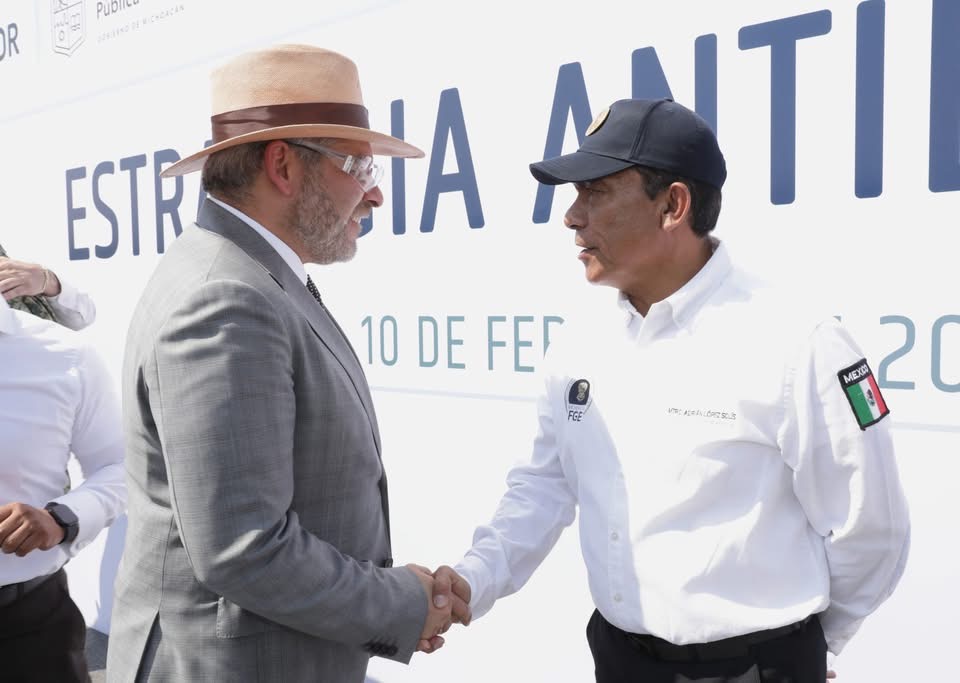 Bedolla arranca destrucción masiva de maquinitas tragamonedas