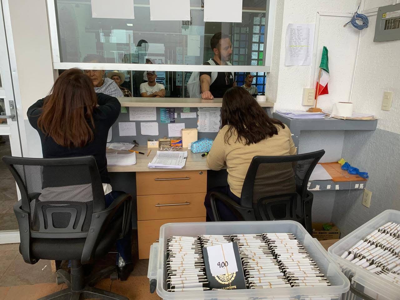 Oficina de Pasaportes en Zamora informa sobre compensación para quienes fueron detenidos en Nueva York