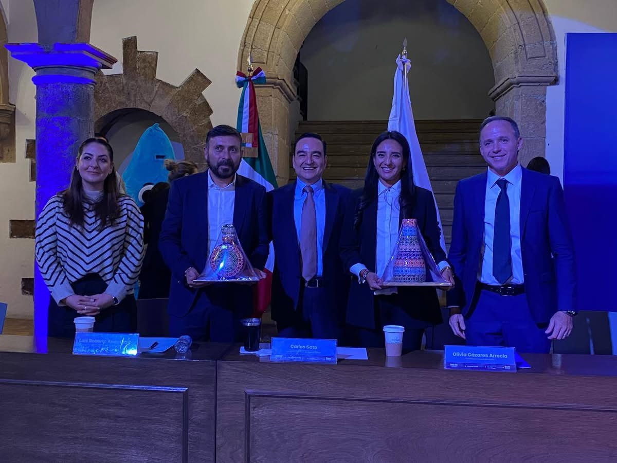 Presentan informe Zamora Hídrica, Tan Claro Como El Agua