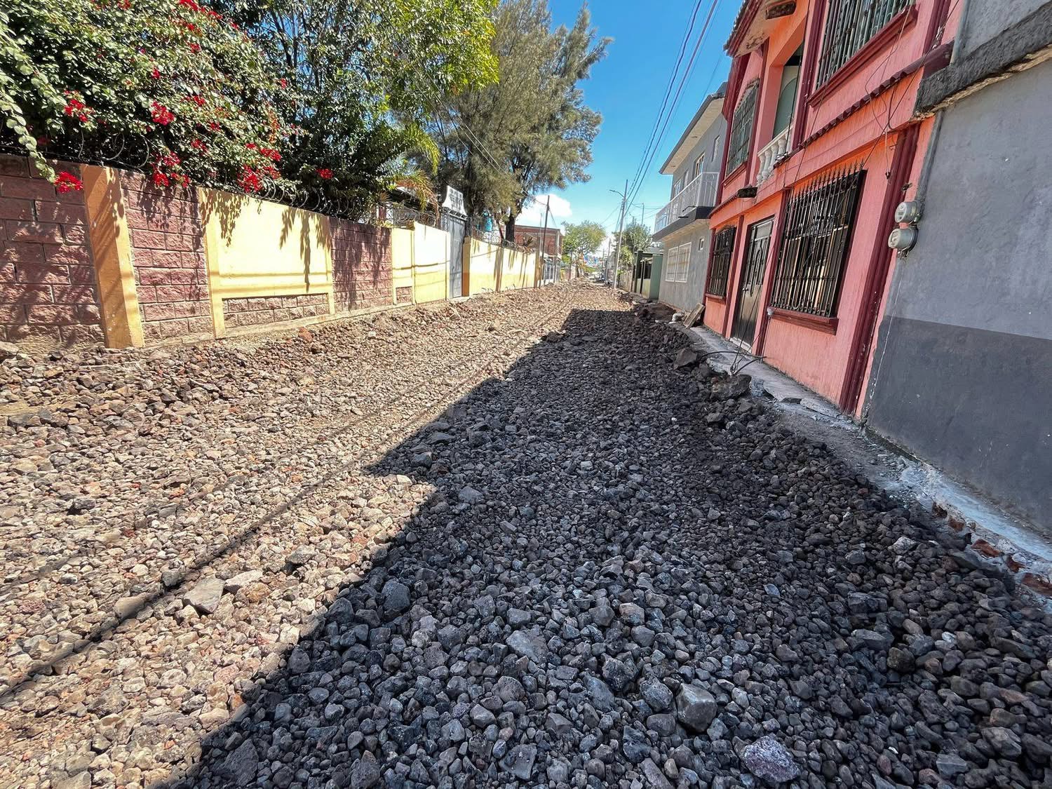 Inician pavimentación de la calle Vicente Guerrero en Romero de Guzmán con el programa de obras por cooperación